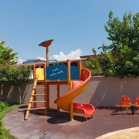 Apartman With Terrace Ravda